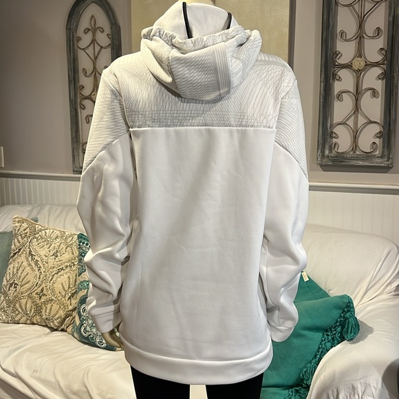 Nike - Picture 4 of 4